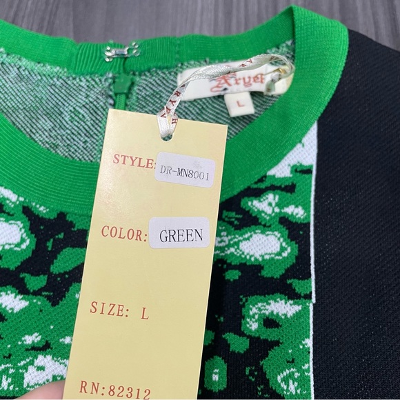 Aryel bodycon bandage dress NWT - green/black/white - Picture 2 of 3